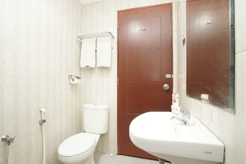Oyo 277 Rukotel Near Rsu Adi Husada Undaan Kota Surabaya Exterior foto